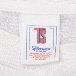 VINTAGE US MILITARY TEE SHIRT SIZE LARGE MADE IN USA(Vintage Us Military Tee Shirt Size Large Made In Usa) 9 VINTAGE US MILITARY TEE SHIRT SIZE LARGE MADE IN USA(Vintage Us Military Tee Shirt Size Large Made In Usa) -Rare Gear USA Shop DSC 9257