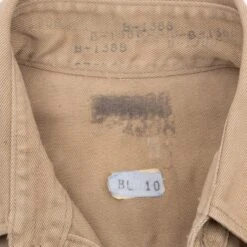 VINTAGE US ARMY OFFICER SHIRT PATCHED WW2 SIZE SMALL(Vintage Us Army Officer Shirt Patched Ww2 Size Small) -Rare Gear USA Shop DSC 9548 aad3df55 1dca 4a25 949c ac7ede3ae4f0