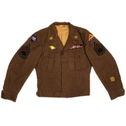 VINTAGE US ARMY WOOL FIELD JACKET 1944 SIZE 36R WITH PATCHES, INSIGNIAS AND RIBBONS(Vintage Us Army Wool Field Jacket 1944 Size 36r With Patches Insignias And Ribbons)
