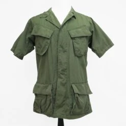US ARMY TROPICAL COMBAT JACKET 4TH PATTERN 1968 VIETNAM WAR SIZE SMALL REGULAR(Vietnam Poplin Rip Stop Tropical Combat Shirt 1968 Small)