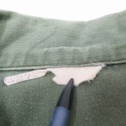 US ARMY UTILITY SHIRT P-58 P58 1960'S 7TH ARMY SPECIALIST E5 PATCH SIZE SMALL(Us Army 1960s Vietnam Shirt Utility Sateen 7th Army Specialist) -Rare Gear USA Shop bick tag2