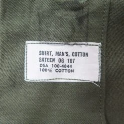 VINTAGE US ARMY UTILITY SHIRT P64 1970S VIETNAM WAR DEADSTOCK SIZE 13 1/2 X 32(Us Army 1970s Vietnam Shirt Utility Sateen Deadstock) -Rare Gear USA Shop blan tag2