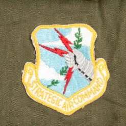 VINTAGE USAF 1960S VIETNAM WAR SHORT SLEEVE UTILITY SATEEN SHIRT PATCH MEDIUM(Vintage Usaf Air Force 1974 Vietnam War Utility Sateen Shirt Patch Size Medium) -Rare Gear USA Shop dsc 3595