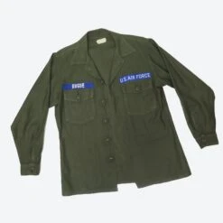 VINTAGE US AIR FORCE UTILITY SHIRT P-64 P64 1976 SIZE 15 1/2 X 33(Us Air Force 1976 Vietnam Shirt Utility Sateen) -Rare Gear USA Shop dug open