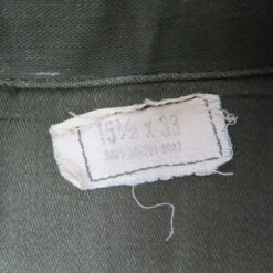 VINTAGE US AIR FORCE UTILITY SHIRT P-64 P64 1976 SIZE 15 1/2 X 33(Us Air Force 1976 Vietnam Shirt Utility Sateen) -Rare Gear USA Shop dug tag2